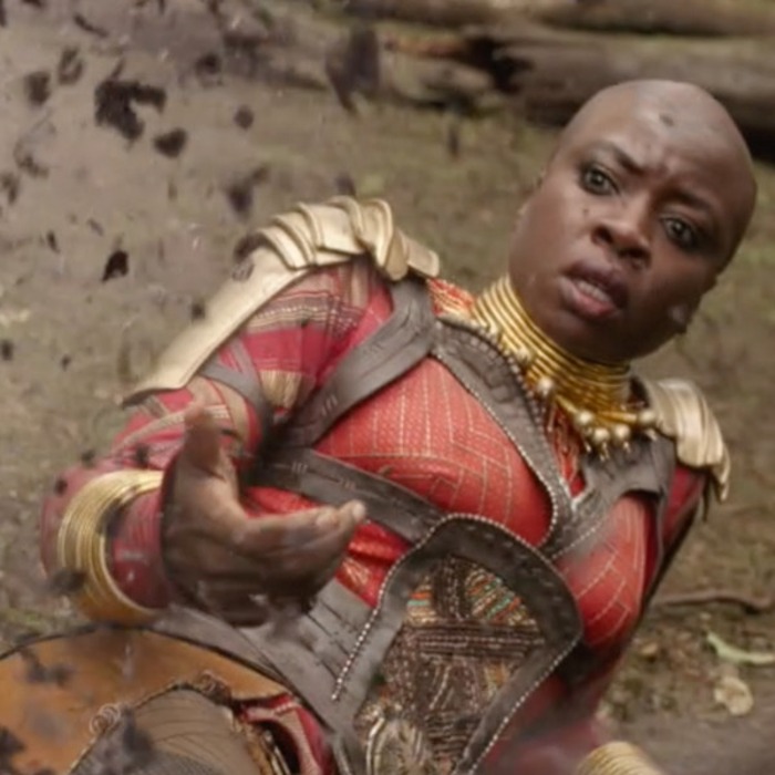 Behind The Scenes Of Avengers Infinity War S Crushing Finale E Online